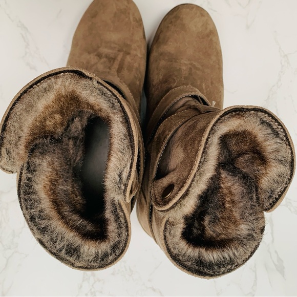 White Mountain Women's Chastity Boots | Size 9.5 - Picture 2 of 10